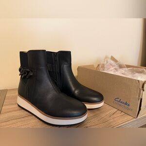 Clarks Zylah Rose Ankle Booties Women’s Size 6